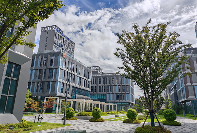 上饶工业地产投资新蓝海——新能源产业园区崛起